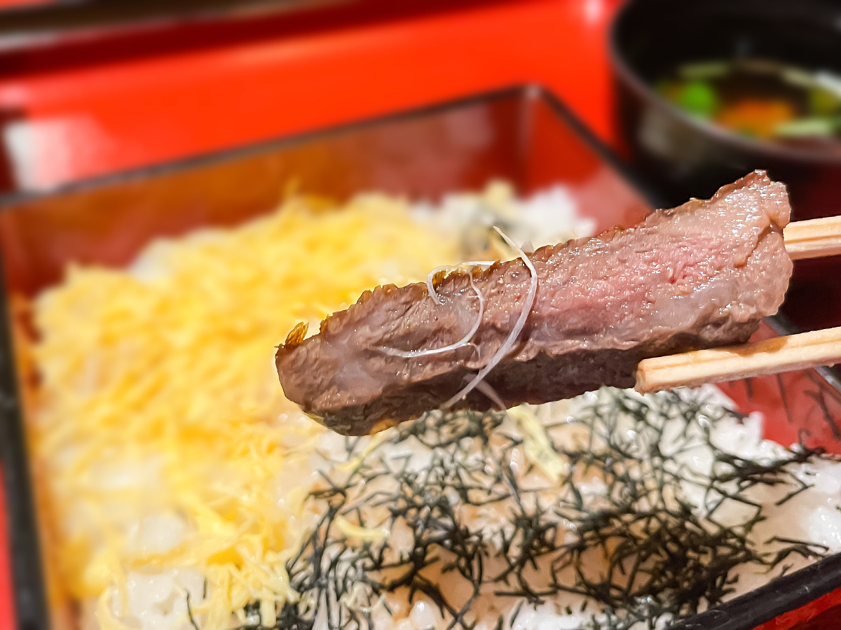 「横浜瀬里奈 浪漫茶屋」で"黒毛和牛の照り焼き浪漫膳"と"すてーき重"食べたよ!/横浜・関内