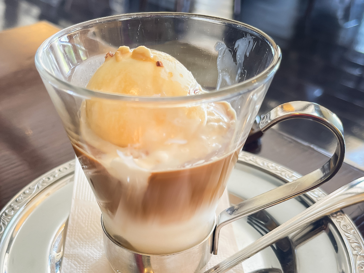 自家焙煎「尾道浪漫珈琲」で瀬戸内レモンスカッシュとカフェ・コン・ジェラート食べたよ！／広島県