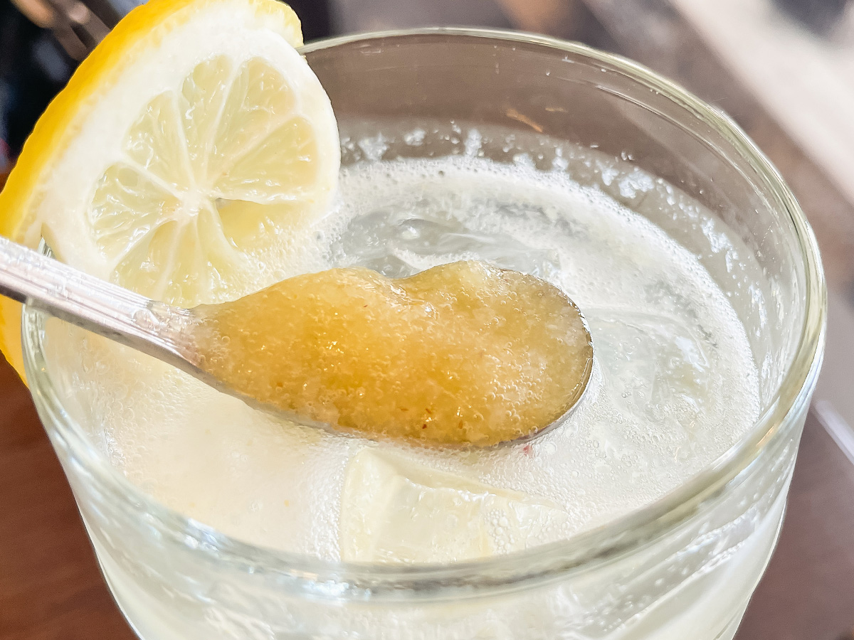 自家焙煎「尾道浪漫珈琲」で瀬戸内レモンスカッシュとカフェ・コン・ジェラート食べたよ！／広島県