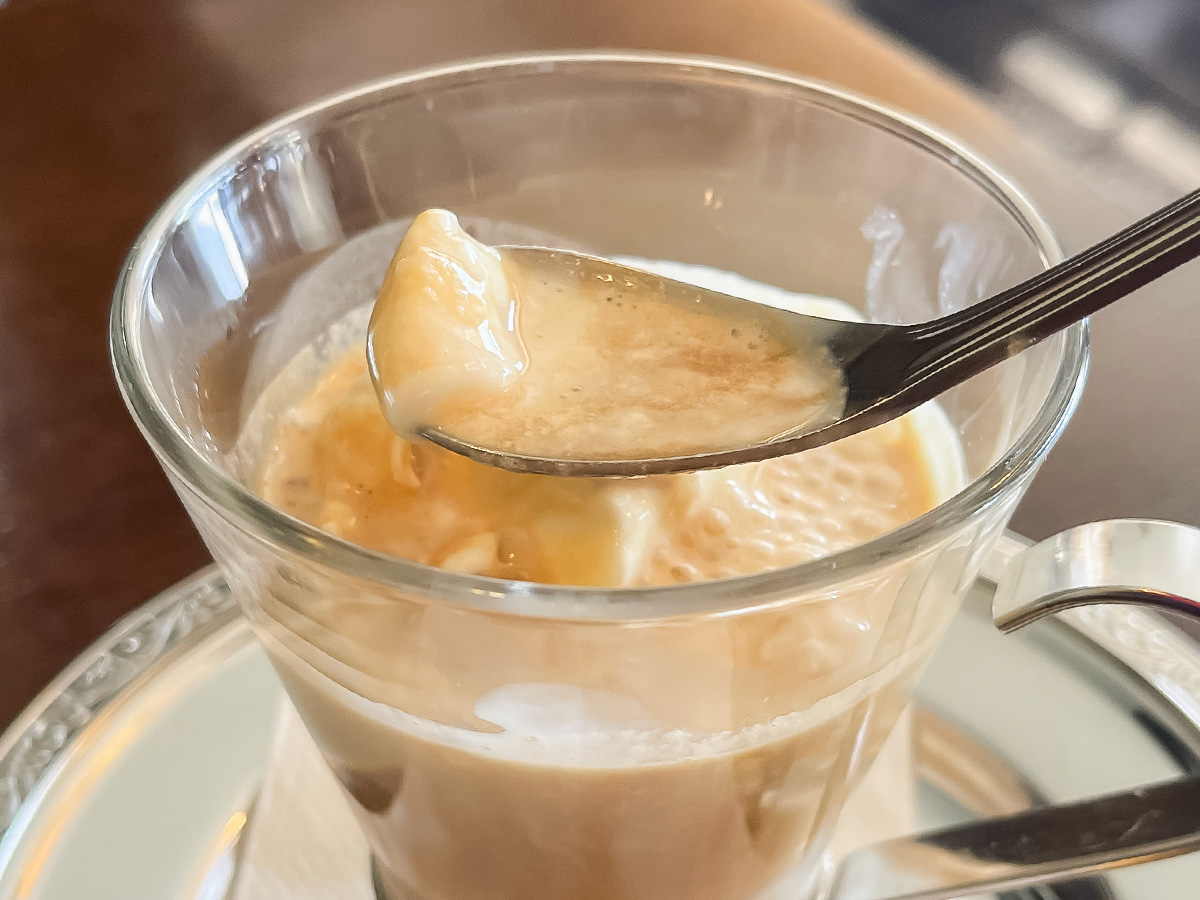 自家焙煎「尾道浪漫珈琲」で瀬戸内レモンスカッシュとカフェ・コン・ジェラート食べたよ！／広島県