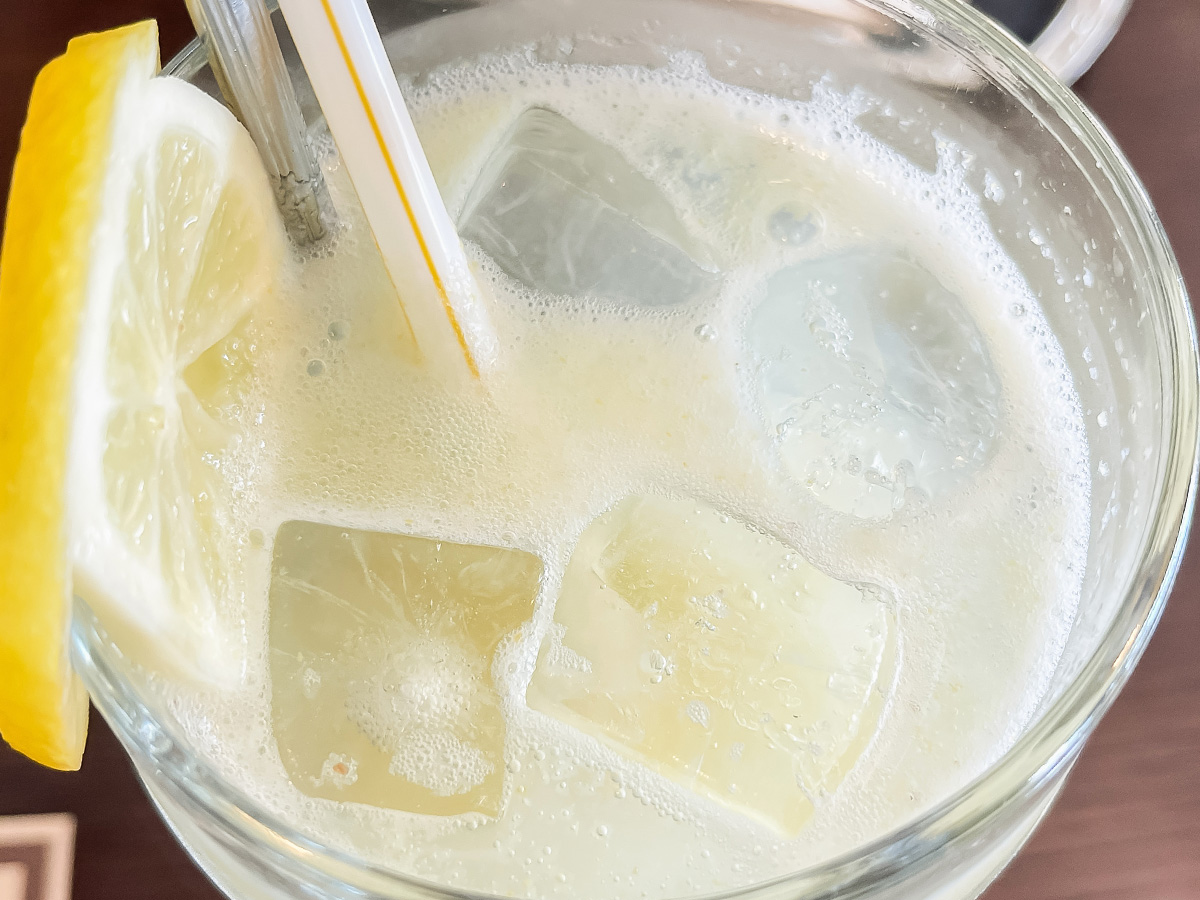 自家焙煎「尾道浪漫珈琲」で瀬戸内レモンスカッシュとカフェ・コン・ジェラート食べたよ！／広島県