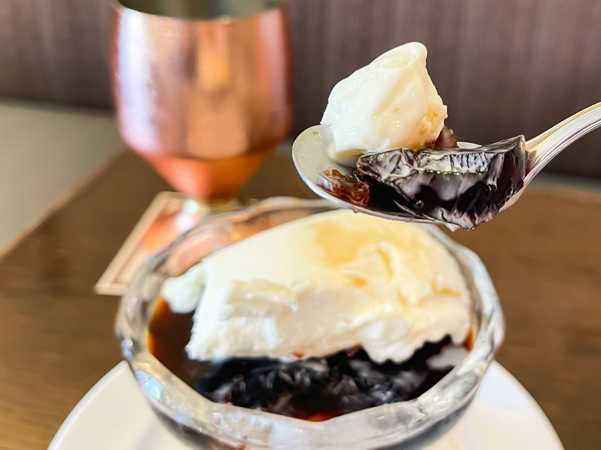 自家焙煎「尾道浪漫珈琲」で珈琲ゼリーとフルーツワッフル食べたよ！／広島県