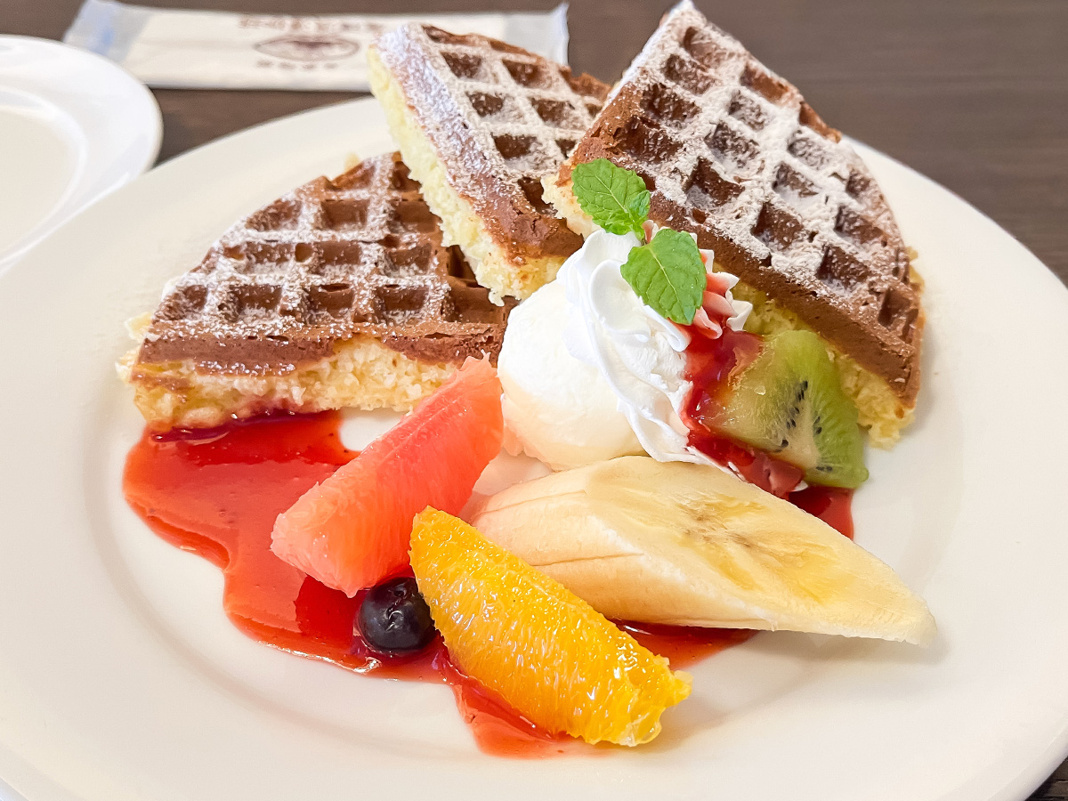 自家焙煎「尾道浪漫珈琲」で珈琲ゼリーとフルーツワッフル食べたよ！／広島県