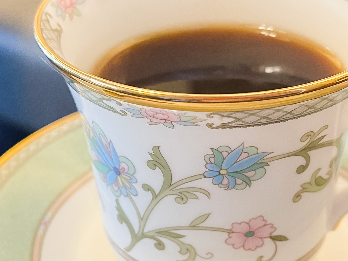 自家焙煎「尾道浪漫珈琲」で珈琲ゼリーとフルーツワッフル食べたよ！／広島県