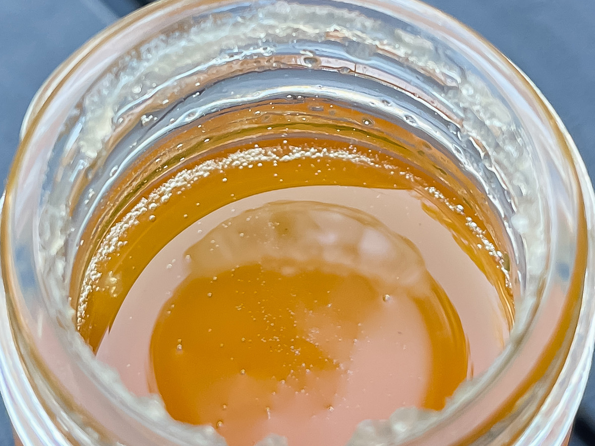 青空喫茶「ハチのひぐらし」の日本みつばちが作る "野生のハチミツ"買ってみたよ/広島県湯来町