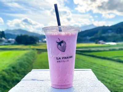 苺農園「吉和ラフレーズ」の冠苺スムージー・夏苺を使った焼き菓子食べたよ！／広島県廿日市