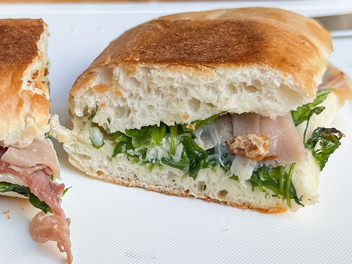 パン屋「カドナ(Cadona)」のフォカッチャとタルティーヌとチャパタサンド食べたよ！／広島県戸山地区