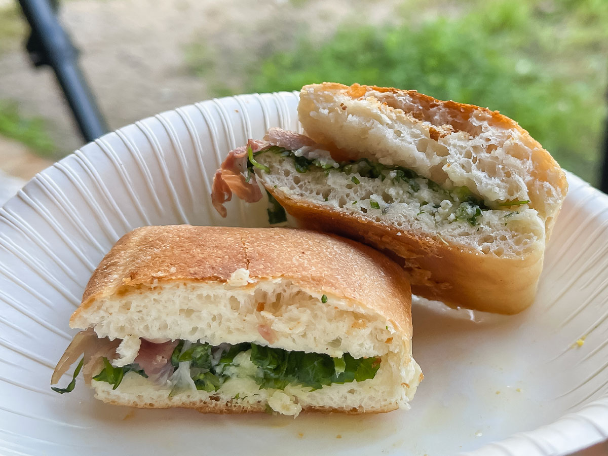 パン屋「カドナ(Cadona)」のフォカッチャとタルティーヌとチャパタサンド食べたよ！／広島県戸山地区