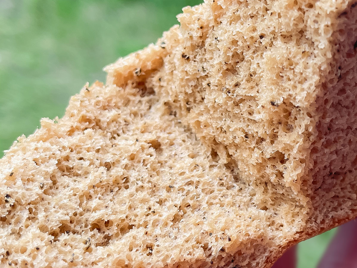 「toroffon」の気まぐれ純生シフォンカップ、米粉ノンオイルシフォンケーキ(ロイヤルミルクティー)食べたよ！／広島県