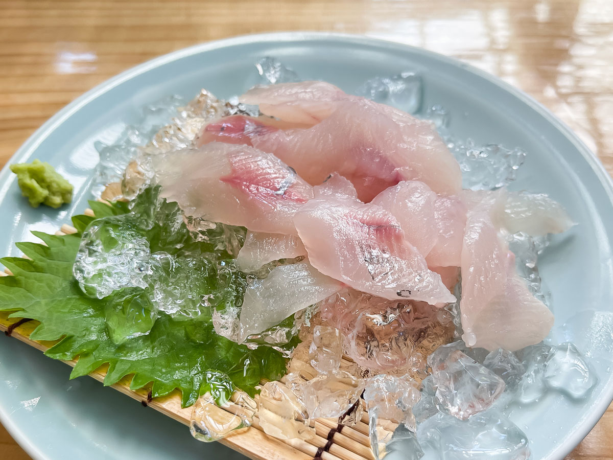 つり堀亭「にしむら」で渓流魚アマゴとイワナ釣って料理にしてもらったよ/広島県吉和