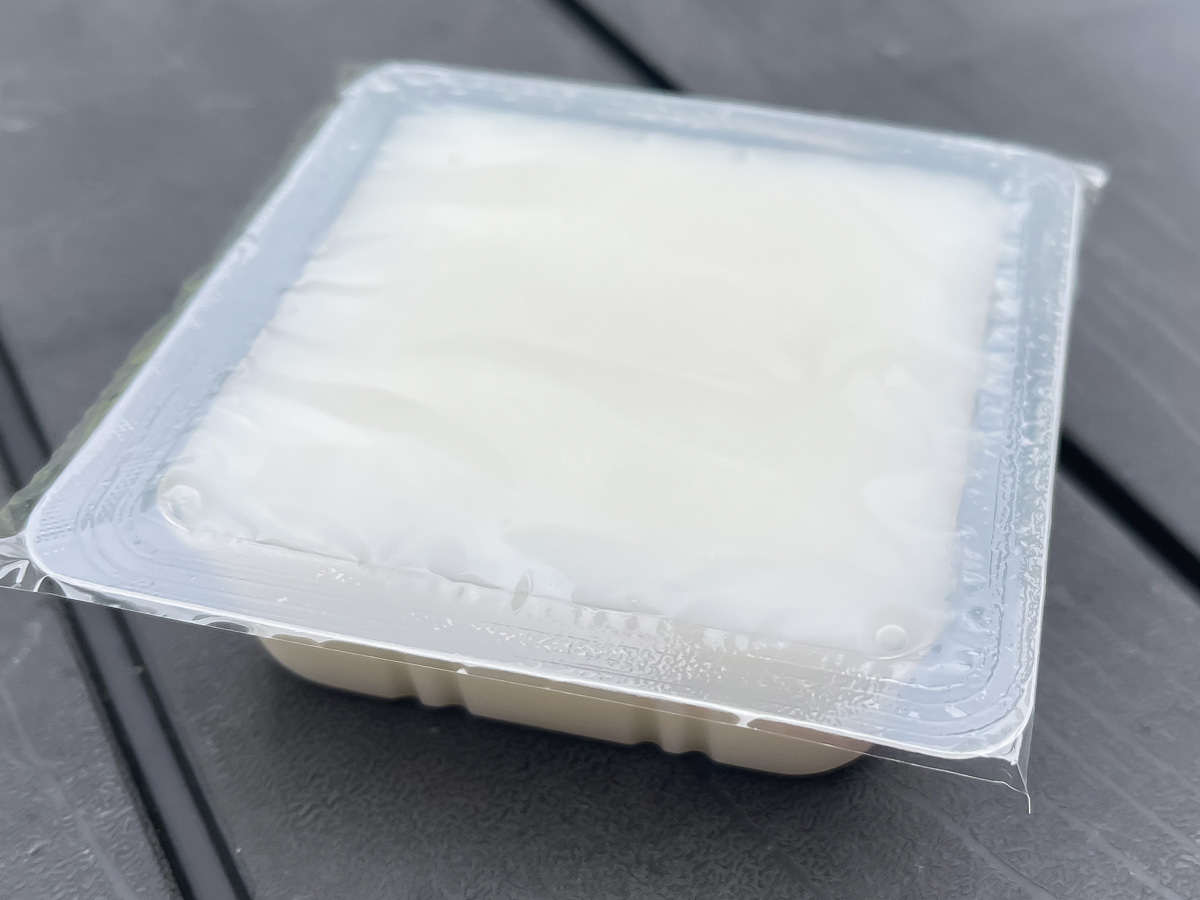 「藤利食品」の蒟蒻で作った"こんにゃくミルク餅"買ってみたよ!/広島県湯来町