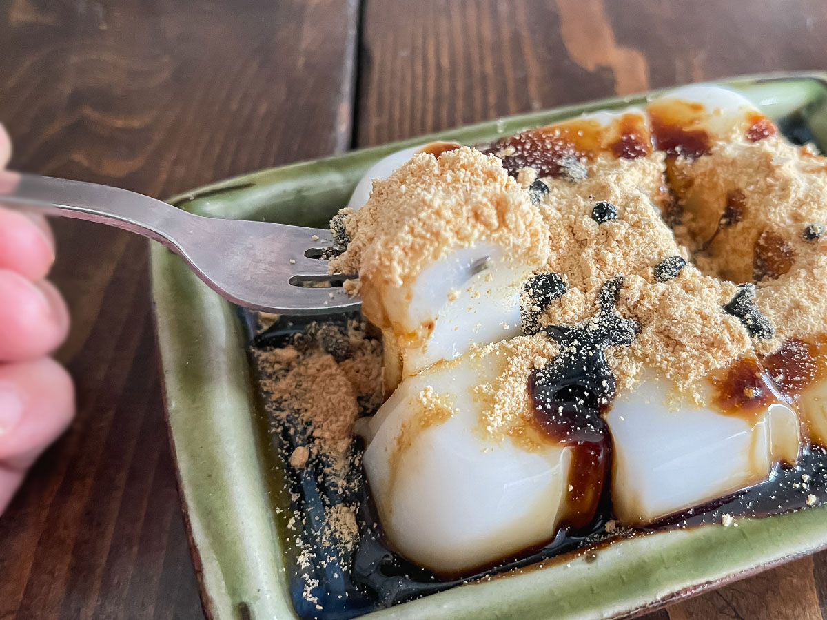 「藤利食品」の蒟蒻で作った"こんにゃくミルク餅"買ってみたよ!/広島県湯来町