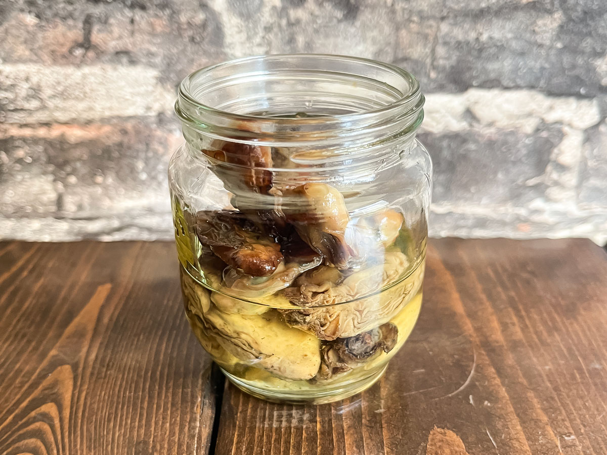 「久羅沙喜(くらさき)」の花瑠&花星(おいるおいすたー)と牡蠣キムチ買ったよ！／広島土産