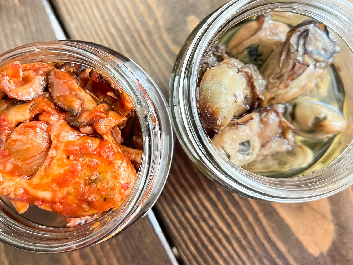 「久羅沙喜(くらさき)」の花瑠&花星(おいるおいすたー)と牡蠣キムチ買ったよ！／広島土産