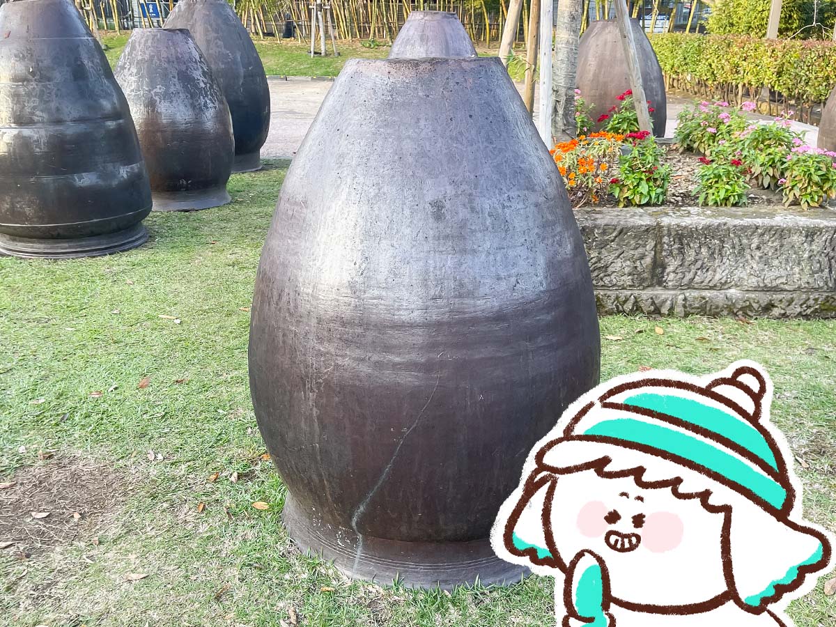 「霧島ファクトリーガーデン」で芋焼酎の黒霧島を使った"焼酎ソフトクリーム"食べた！／宮崎県都城市