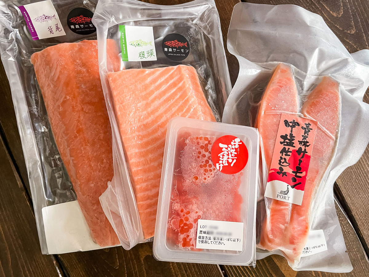 オカムラ食品工業(2938)の株主優待で、青森サーモン刺身・青森サーモン切り身、すじこきたよ！