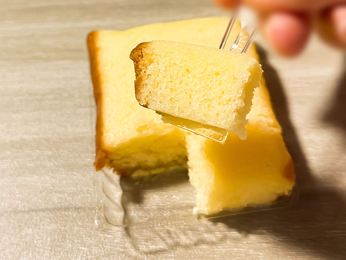 霧島酒造「霧島ファクトリーガーデン」で黒霧島カステラと、特別蒸留きりしま使用の本格焼酎けーき買ってみた！／宮崎県都城市