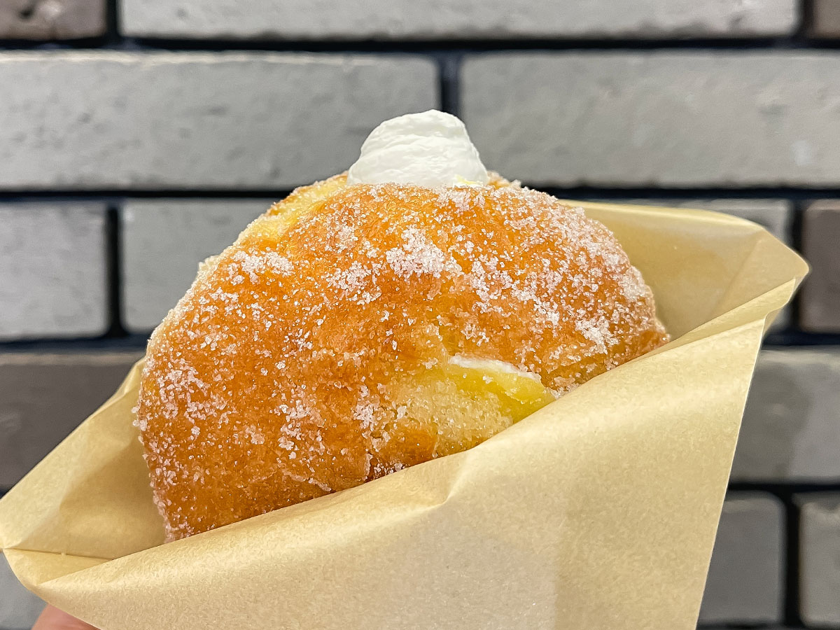 「"芋" Oimo.」で、やきいも生ドーナツ食べたよ!/道の駅 都城NiQLL(ニクル)