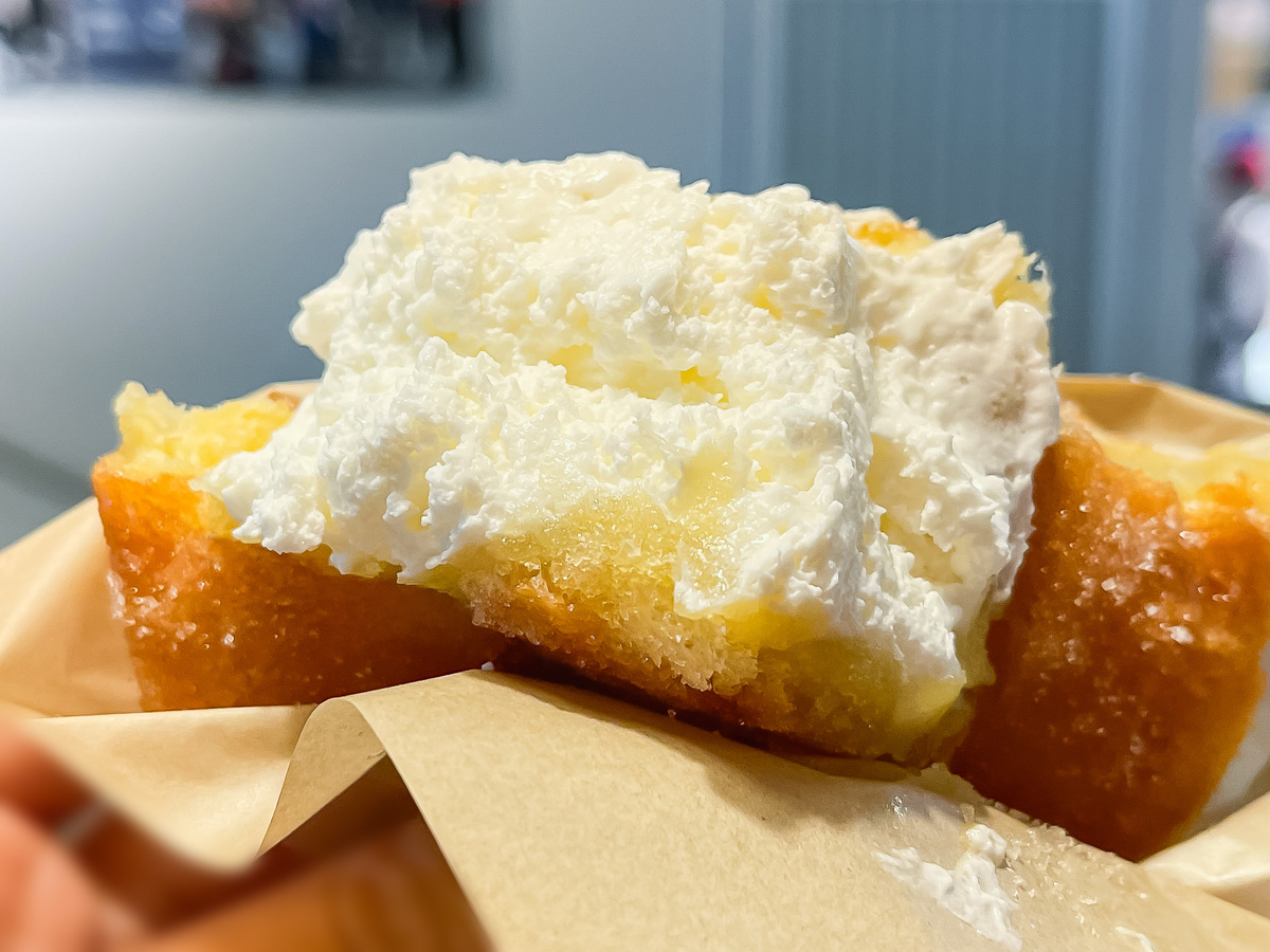 「"芋" Oimo.」で、やきいも生ドーナツ食べたよ!/道の駅 都城NiQLL(ニクル)