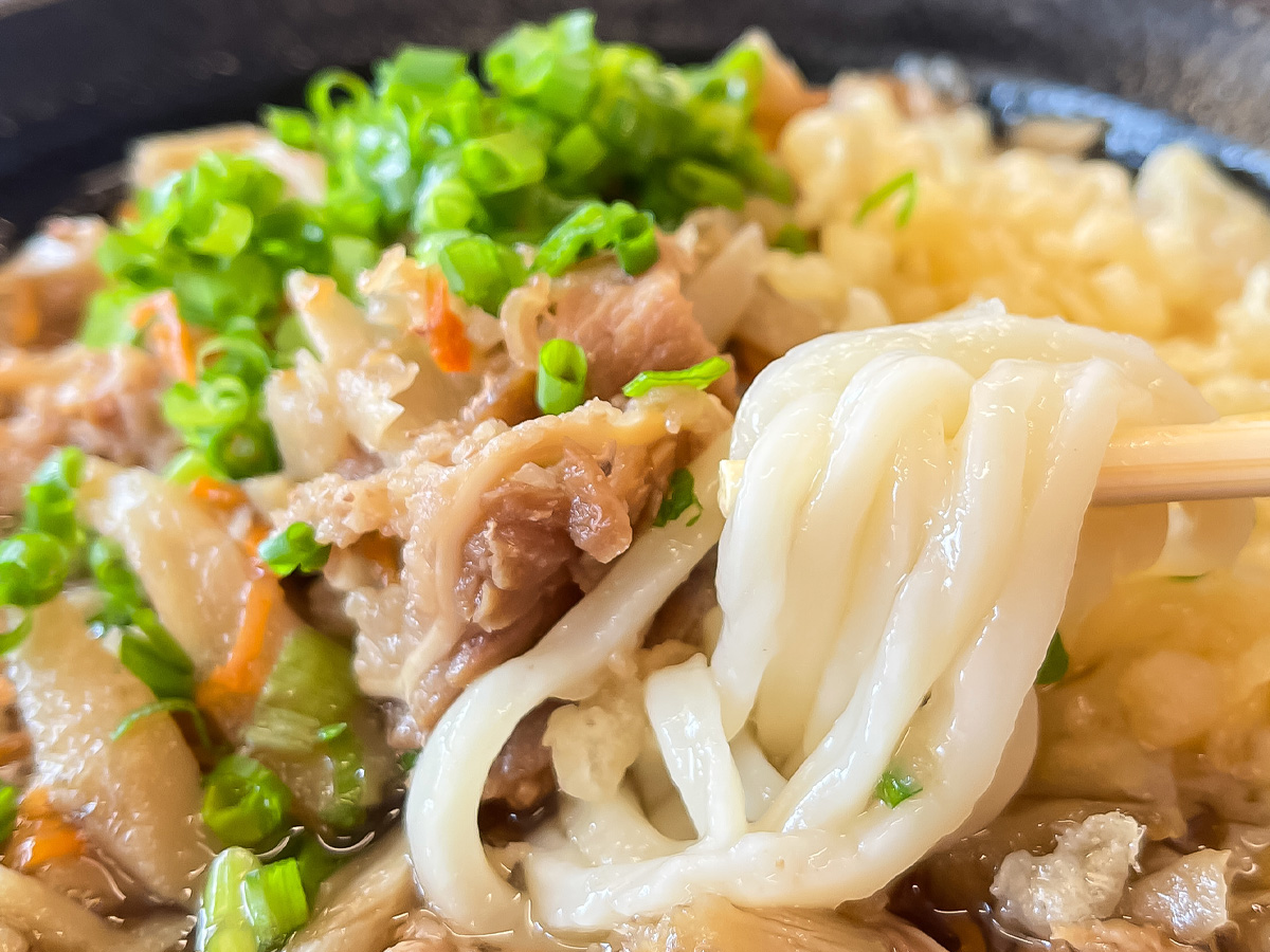 「ふたみうどん研究所」で、極の肉ごぼううどん(かけ)食べたよ！／宮崎県都城市