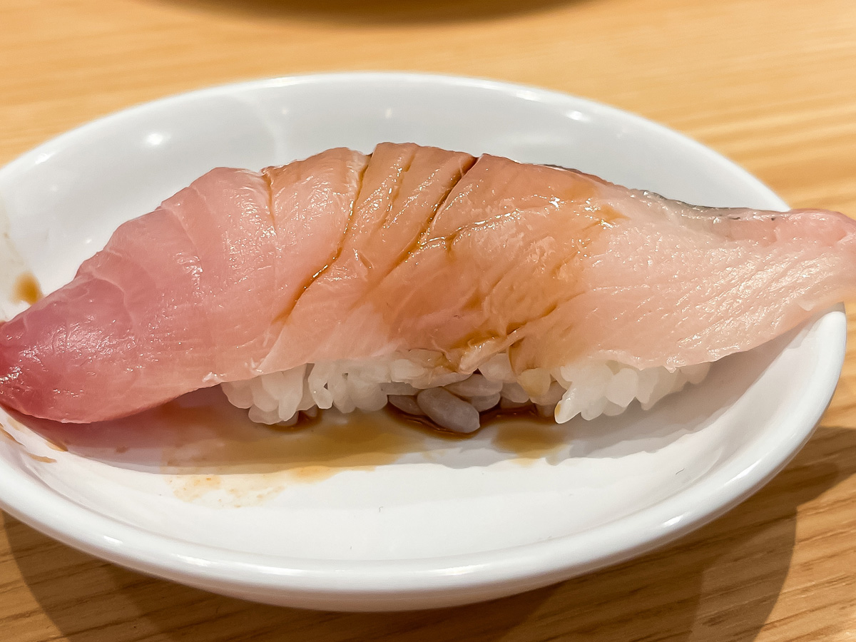 回転寿司「寿司虎」で寒ぶりトロ、白海老握り、カワハギなど食べた！／宮崎県都城市都北店