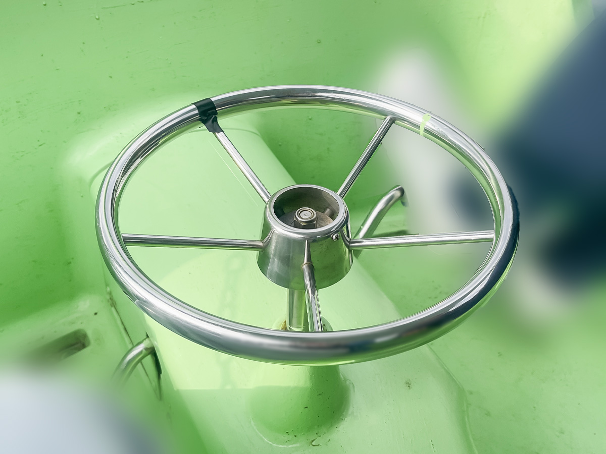 霧島山最大の火口湖「御池(みいけ)」でミッシーに乗ってみたよ/宮崎県高原町