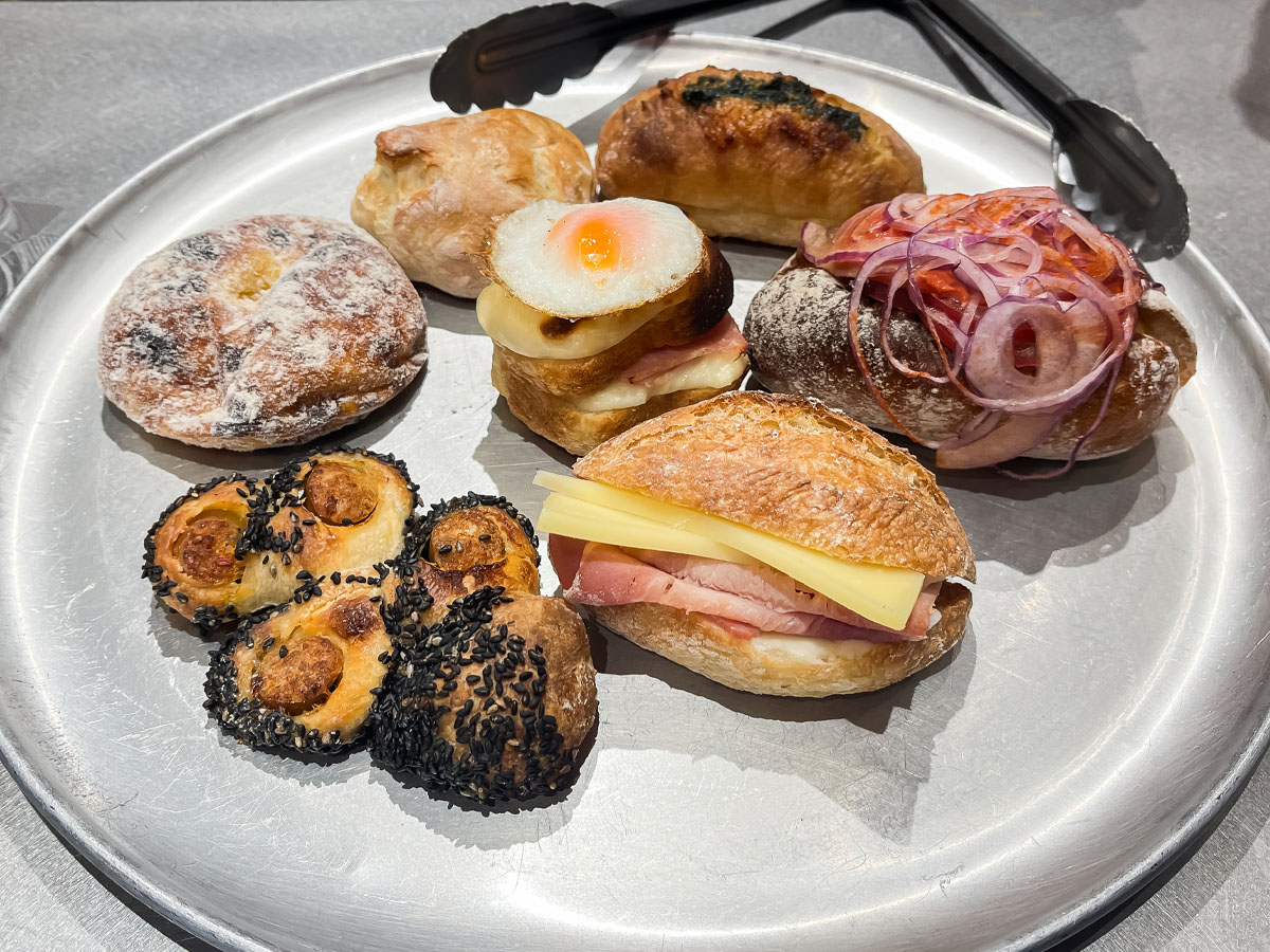 「daco(ダコ)」で生ナポリドーナツ、タコスドッグ、カスクルート買ったよ！／横浜臨港パーク店