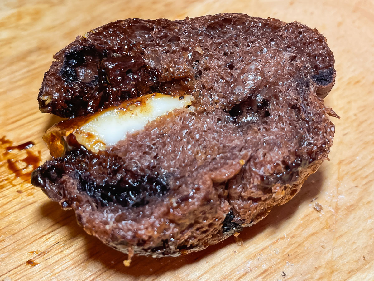 「daco(ダコ)」でチーズジャンキー、照り焼きバーガー、カカオキャラメルカマンベール買ったよ!/横浜臨港パーク店