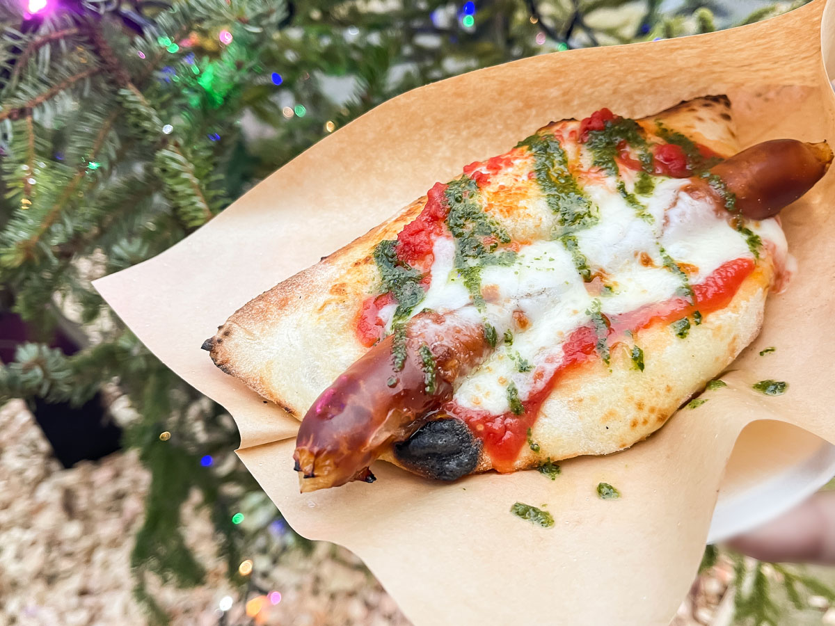 「DIVERTENTE(ディヴェルテンテ)」でナポリピザドッグ食べたよ!/クリスマスマーケットイン横浜赤レンガ倉庫