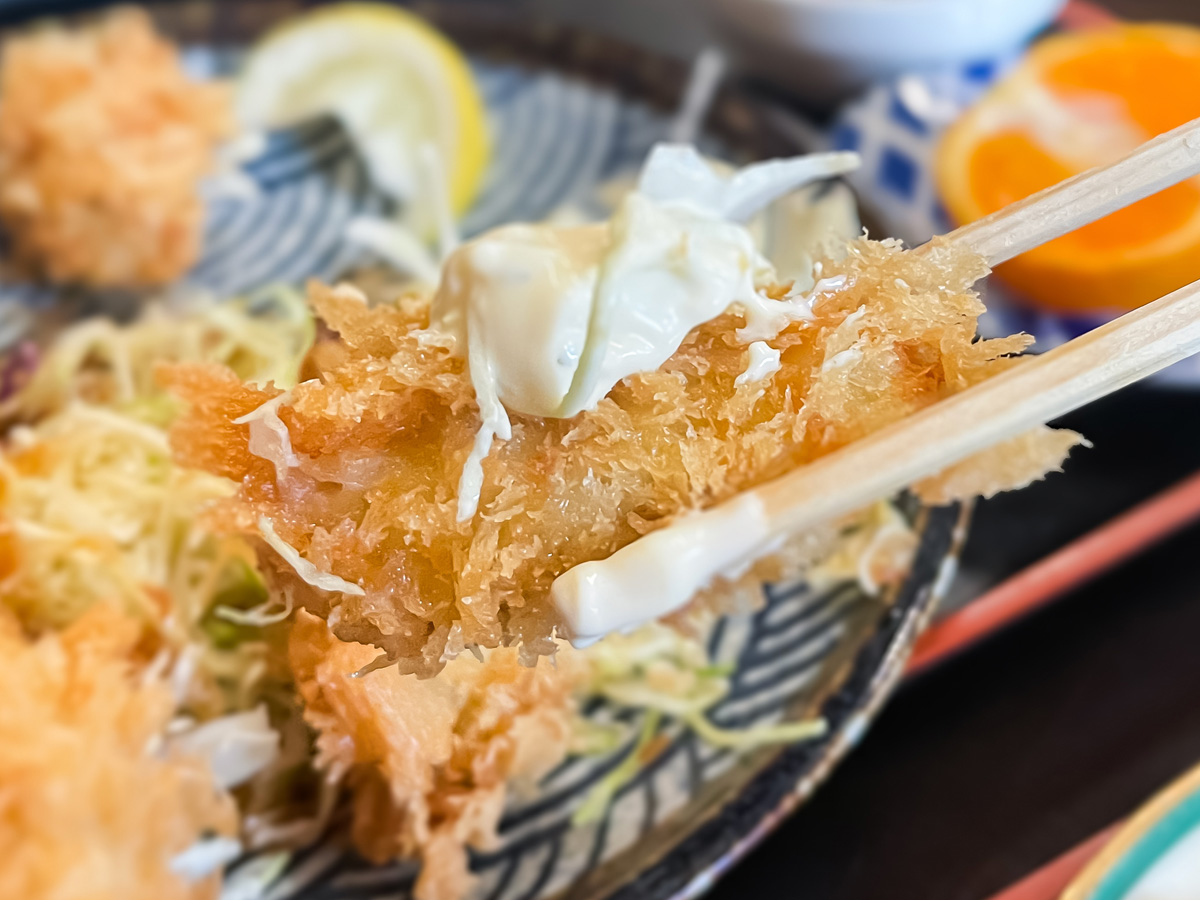 とんかつ割烹「かつ半」で期間限定カキフライ定食、むつ西京焼き定食、山かけ食べたよ!/横浜・桜木町