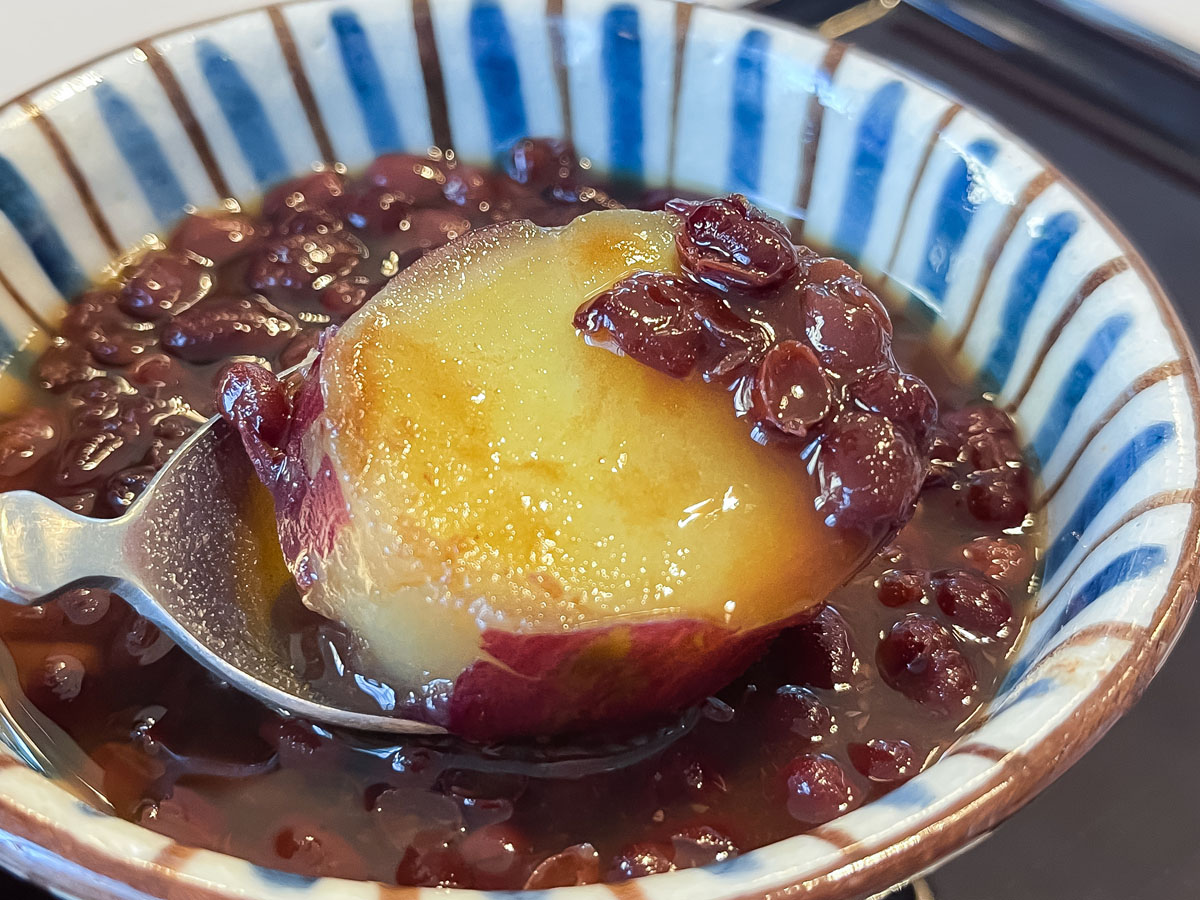 「CRAFT. Table(クラフトテーブル)」で小豆とサツマイモのおしるこ・釜炒り茶のセット食べたよ！／横浜・馬車道