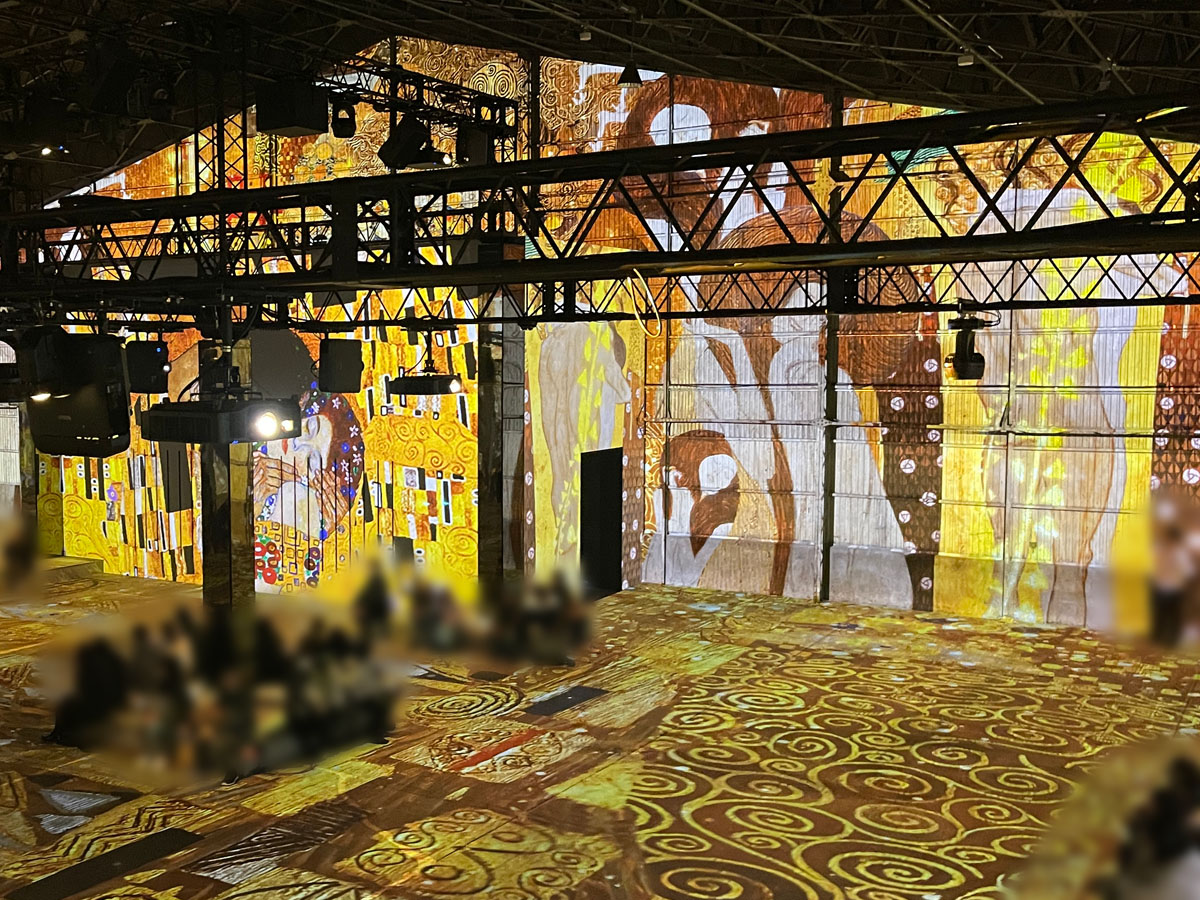 視覚と聴覚で楽しむ没入型美術館「THE MOVEUM YOKOHAMA(ザ・ムービアム ヨコハマ)」に行ってみた／横浜・山下埠頭内