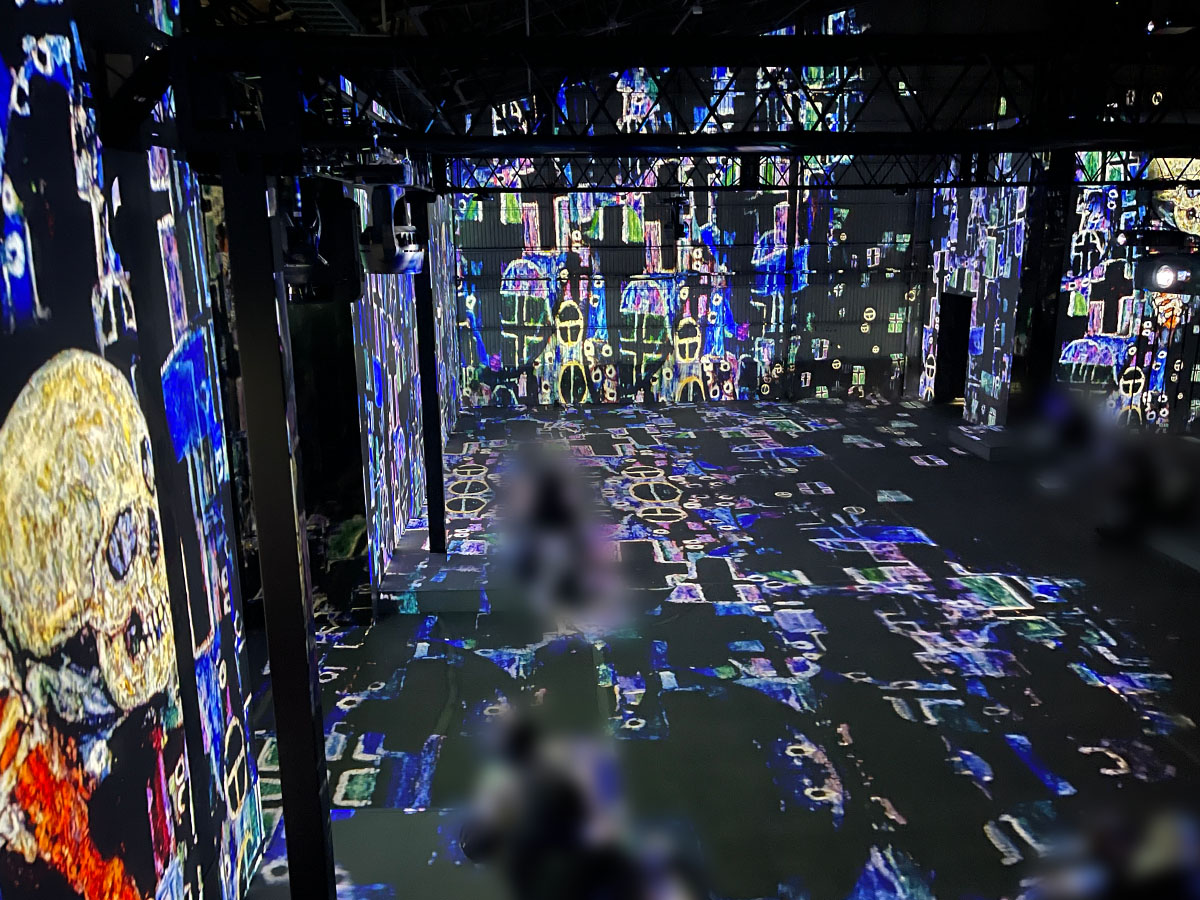 視覚と聴覚で楽しむ没入型美術館「THE MOVEUM YOKOHAMA(ザ・ムービアム ヨコハマ)」に行ってみた／横浜・山下埠頭内