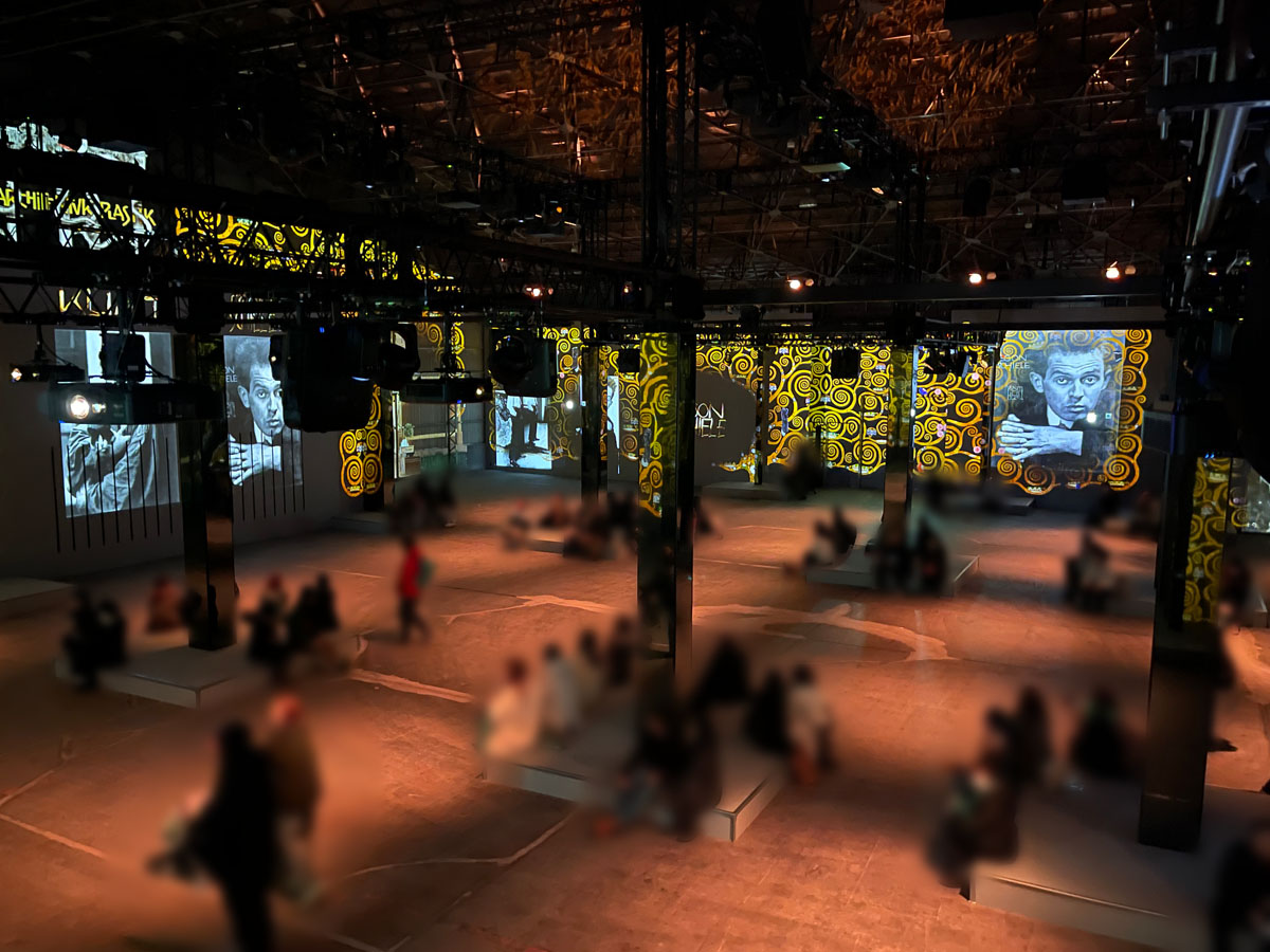 視覚と聴覚で楽しむ没入型美術館「THE MOVEUM YOKOHAMA(ザ・ムービアム ヨコハマ)」に行ってみた／横浜・山下埠頭内