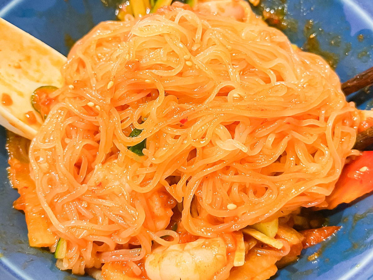 ゆうちょ銀行(7182)の株主優待で、ぴょんぴょん舎の冷麺三種詰合せがきたよ！