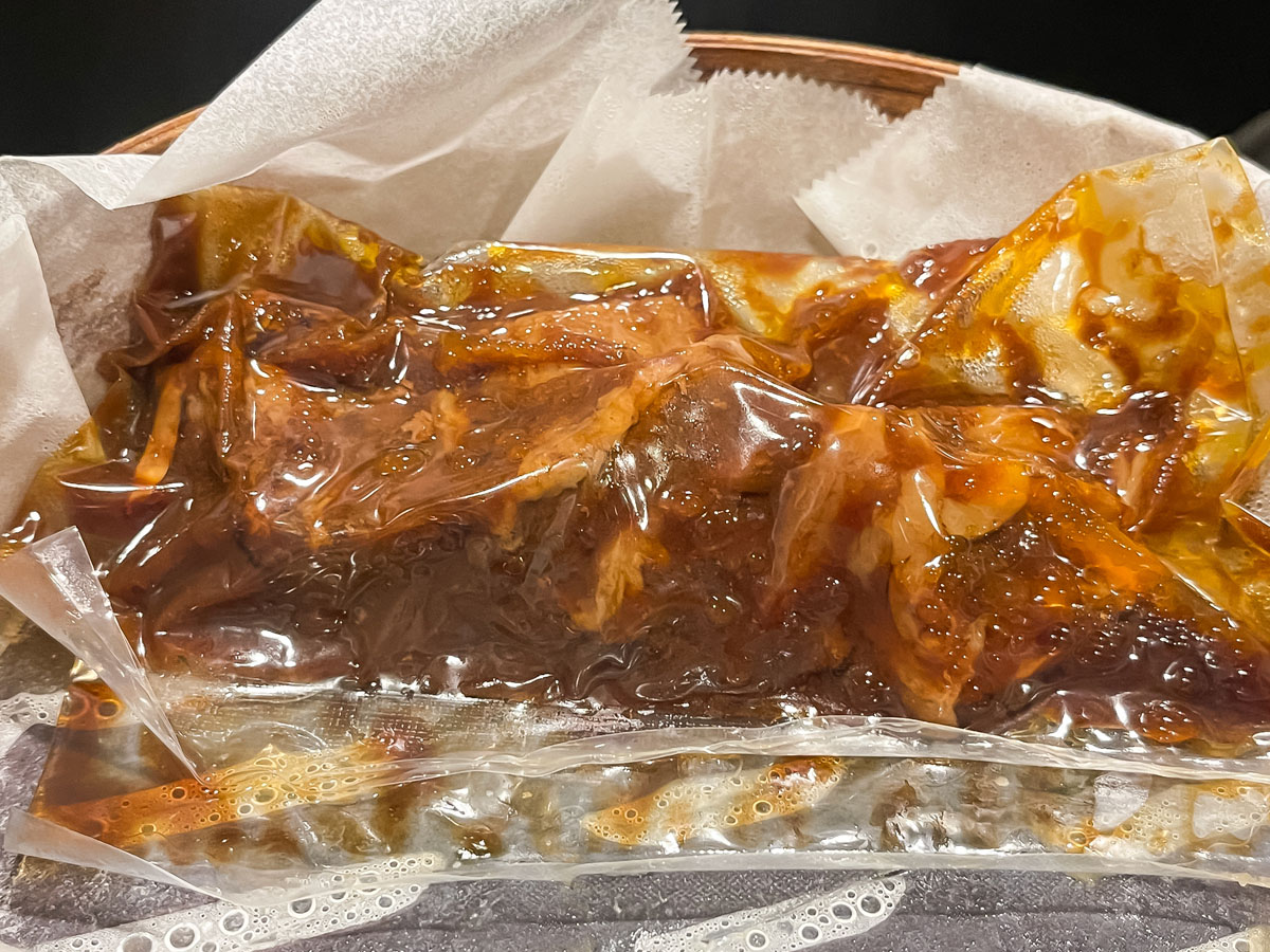 エスリード(8877)の株主優待で、みのり 牛肉の蒸し煮がきたよ