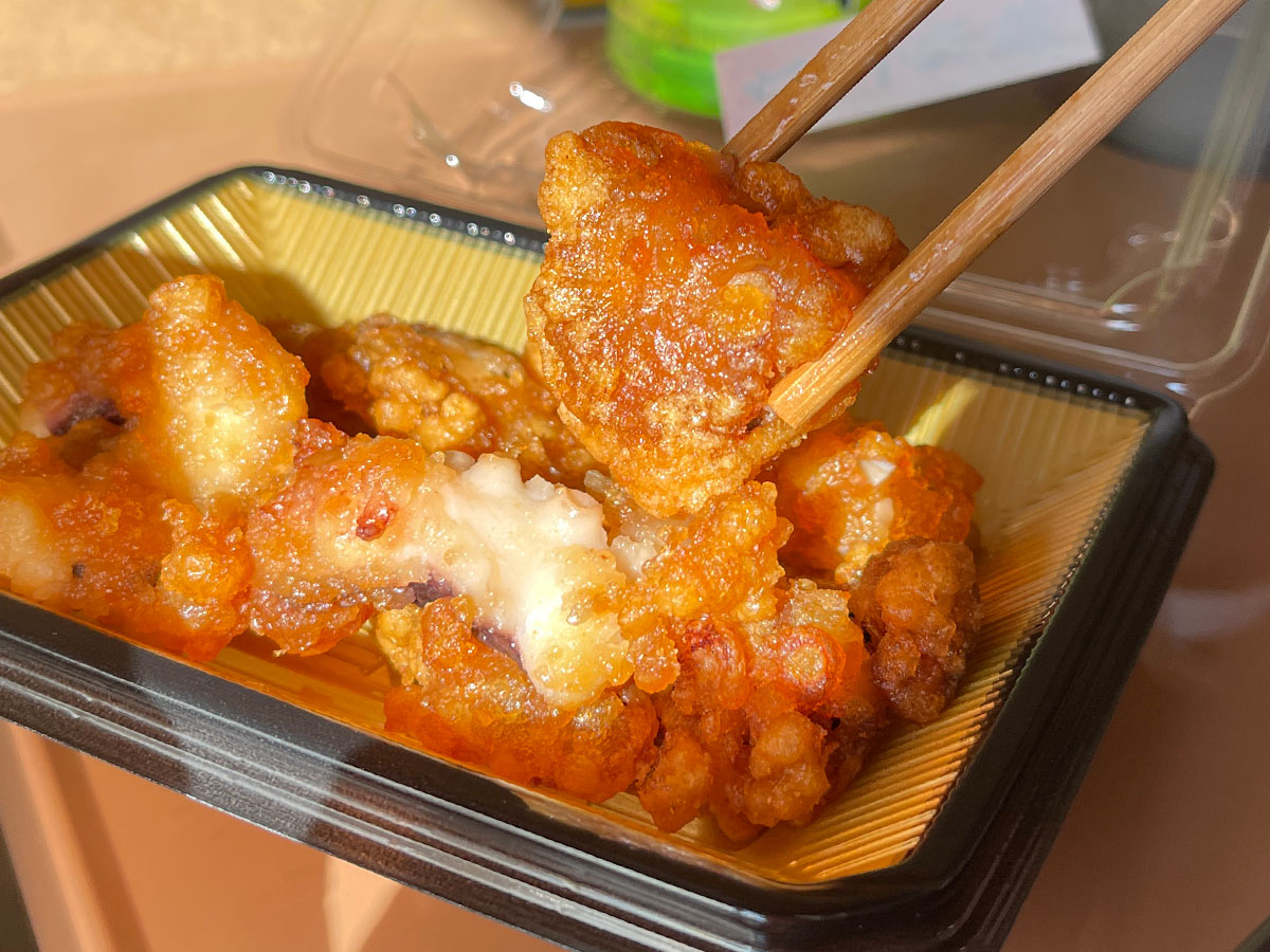 「古閑鮮魚店(こがせんぎょてん)」の"タコの唐揚げ"買ったよ！／東京駅改札内 グランスタ