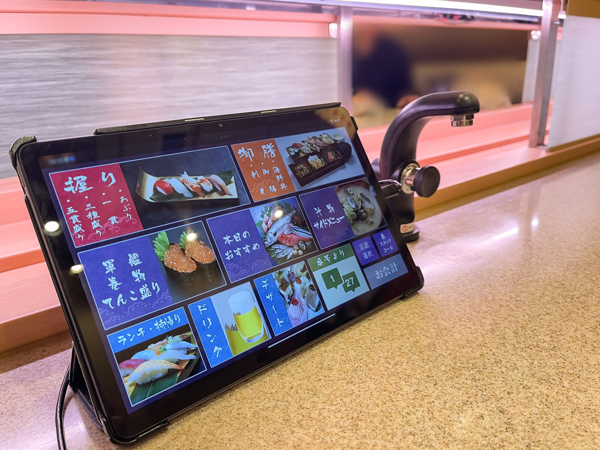 「氷見きときと寿司」で寒ぶり大トロ、白えび、甘エビ昆布〆食べた！／富山駅 とやマルシェのれん横丁