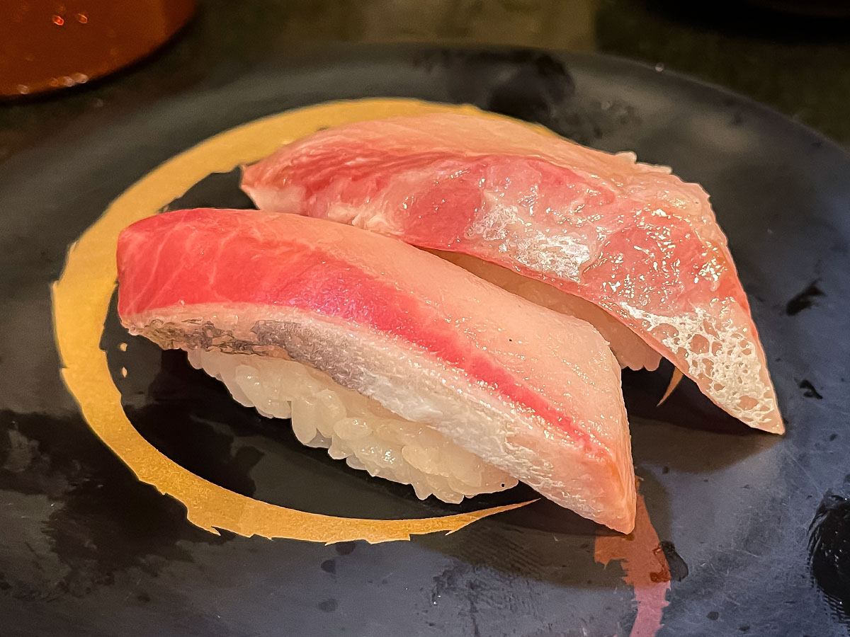 「廻転とやま鮨」で香箱蟹、白海老のお刺身と天ぷら、紅ずわい蟹三種食べた！／富山駅前店 本館