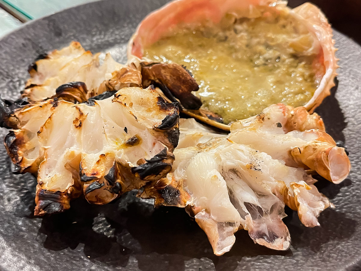 「魚どん亭」で甘エビとノドグロ、本ずわいがに、香箱がに食べたよ！／富山駅 とやマルシェ