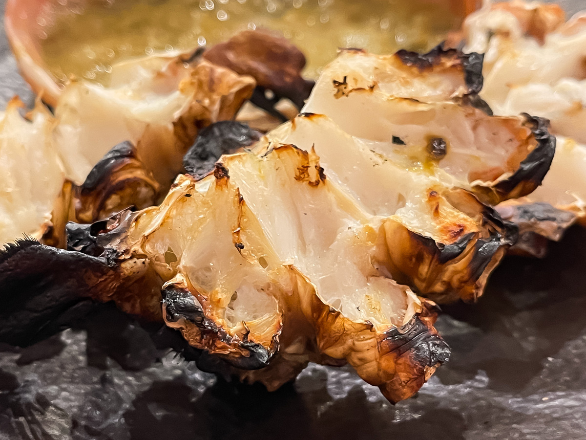 「魚どん亭」で甘エビとノドグロ、本ずわいがに、香箱がに食べたよ！／富山駅 とやマルシェ