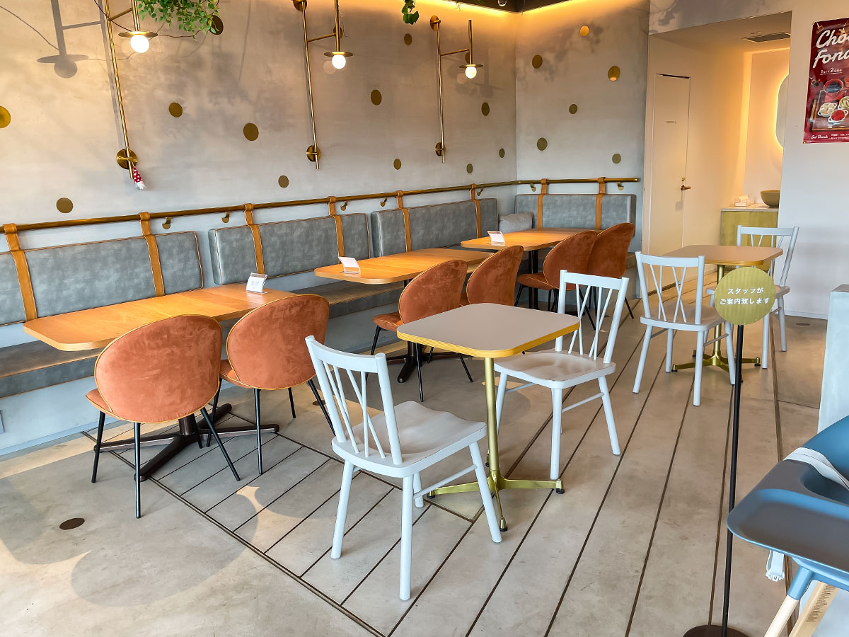 「点点茶(てんてんちゃ)」で能登ミルク使用ジェラート食べたよ!/富山県環水テラス 1階