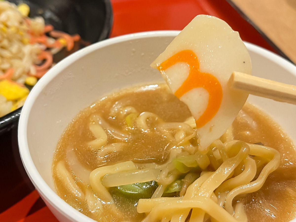 「8番らーめん」で野菜らーめん味噌味、チャーハン、餃子食べたよ!/富山駅店