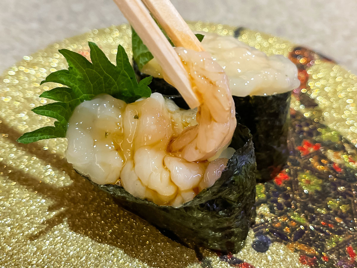 「氷見きときと寿司」でふくらぎ、辻の身、ハマチ、がすえび軍艦食べた!/富山駅とやマルシェのれん横丁