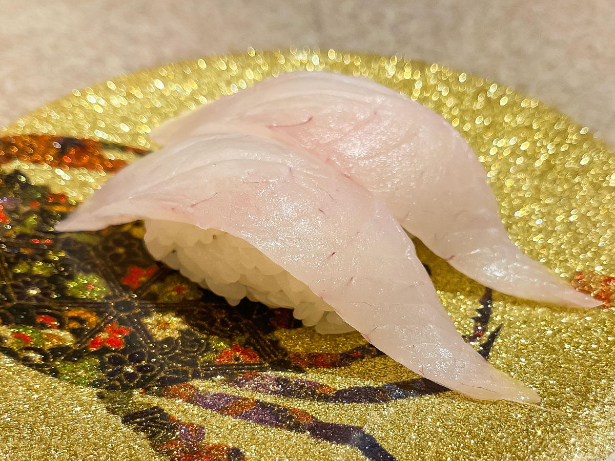 「氷見きときと寿司」でふくらぎ、辻の身、ハマチ、がすえび軍艦食べた!/富山駅とやマルシェのれん横丁
