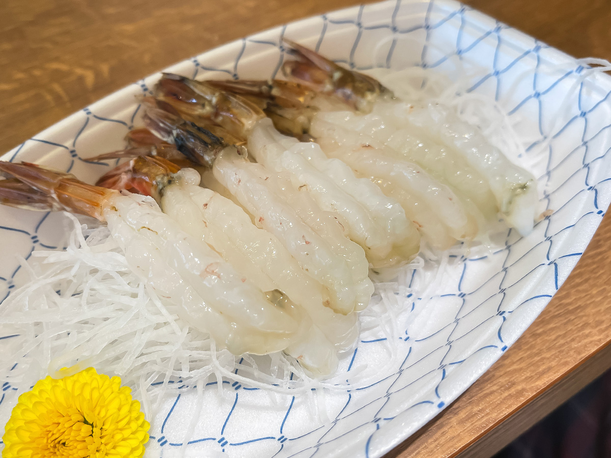 「富山湾食堂」で鮮魚店 魚廣で買った刺身やお寿司を食べたよ／富山県マルート内