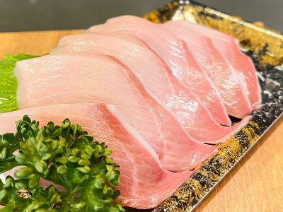 「富山湾食堂」で鮮魚店 魚廣で買ったガスエビやブリを食べたよ／富山県マルート内