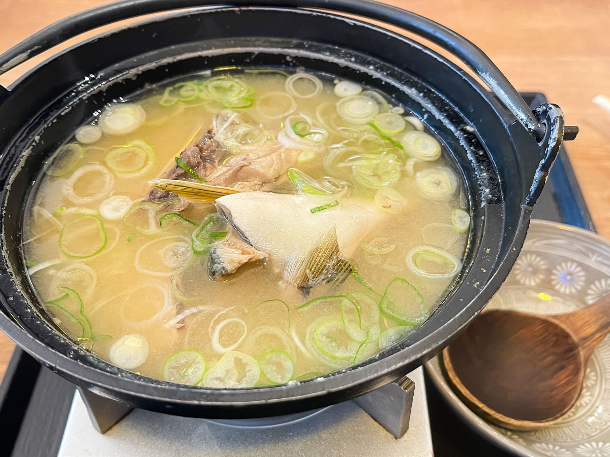 「富山湾食堂」で鮮魚店 魚廣で買った刺身やお寿司を食べたよ／富山県マルート内