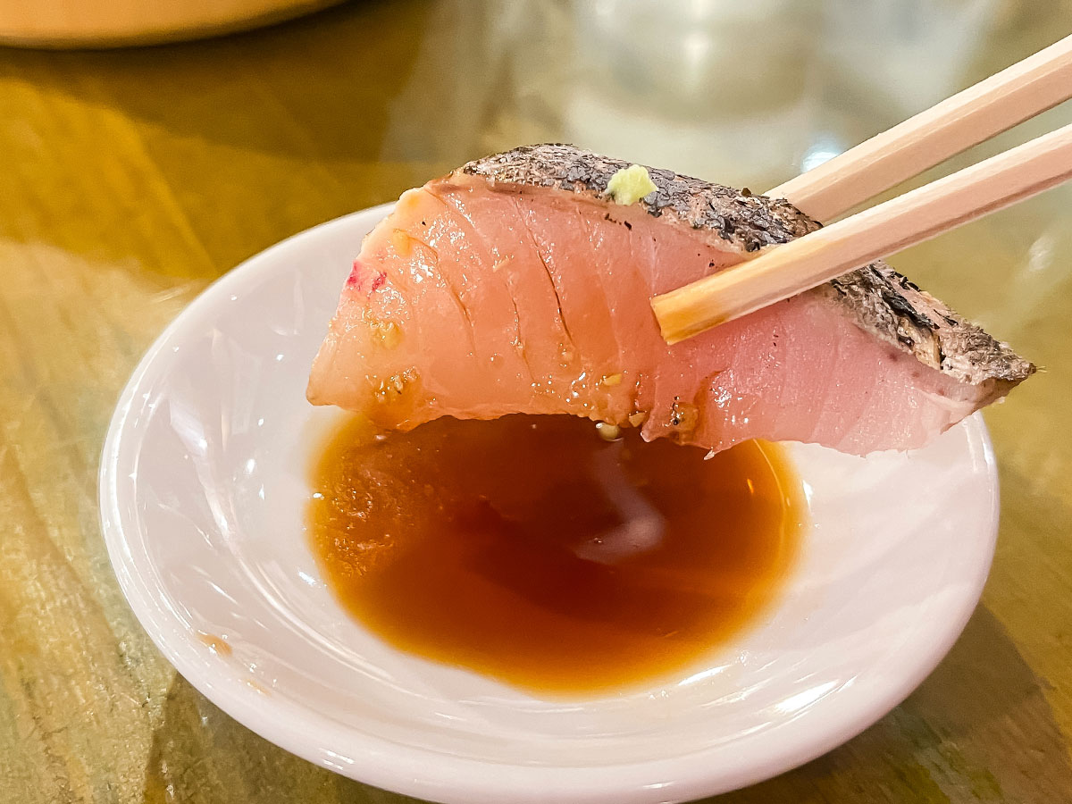 「魚どん亭」でお刺身盛合せ、白えび天丼、魚介ミックスフライ食べたよ！／富山駅 とやマルシェ
