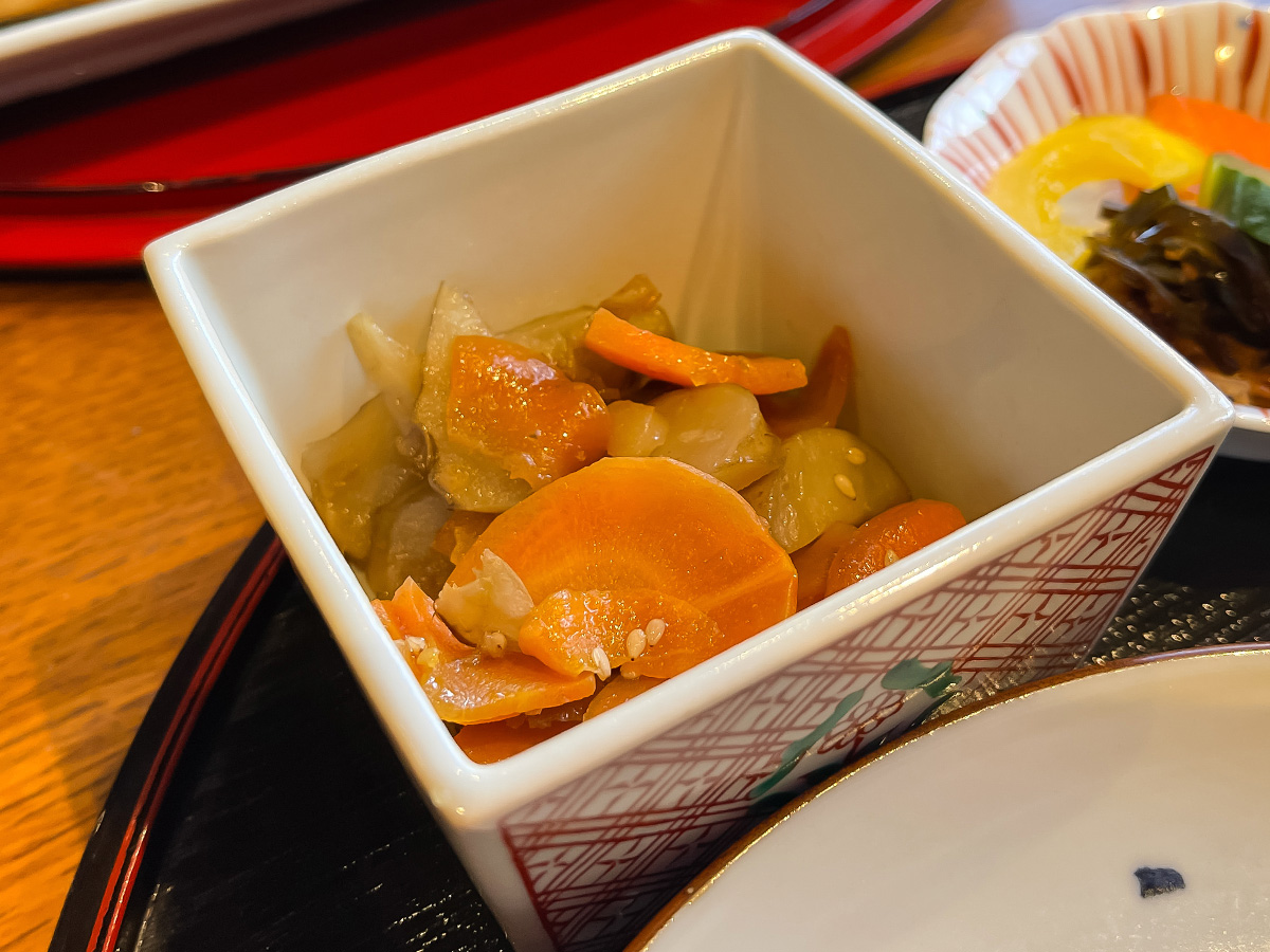 「金沢おみそしる倶楽部」で朝ごはん(おにぎりセット・焼き魚)食べたよ！／石川県金沢市